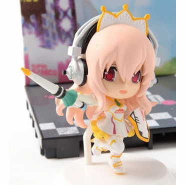 Super Sonico – Figurine Super Sonico Kyun-Chara Racing Miku