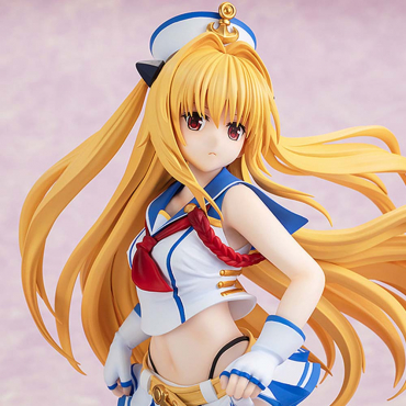 To Love-Ru Darkness - Figurine Golden Darkness Breezy Seaside Ver.