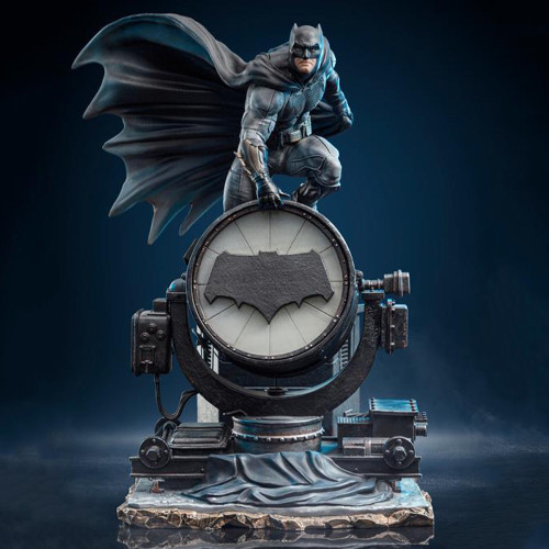 DC Comics - Figurine Batman On Batsignal Justice League Snyder's Cut