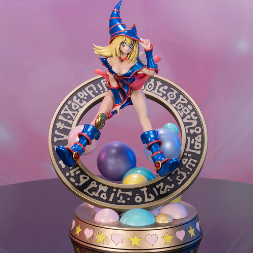 Yu-Gi-Oh! - Figurine Magicienne des Ténèbres (Dark Magician Girl) Vibrant Color Ver.