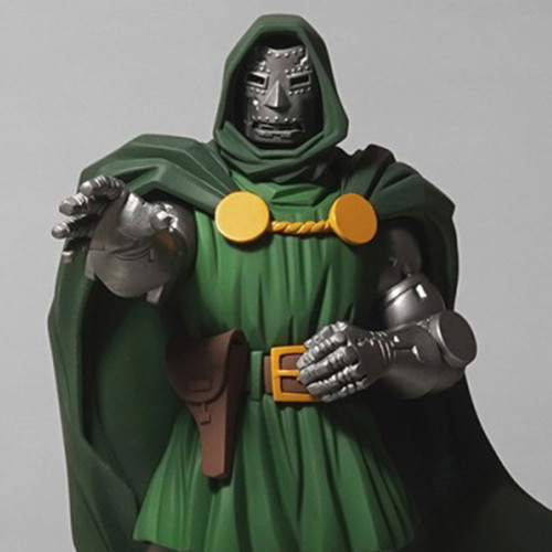 Marvel - Figurine Dr Doom Legacy Collection