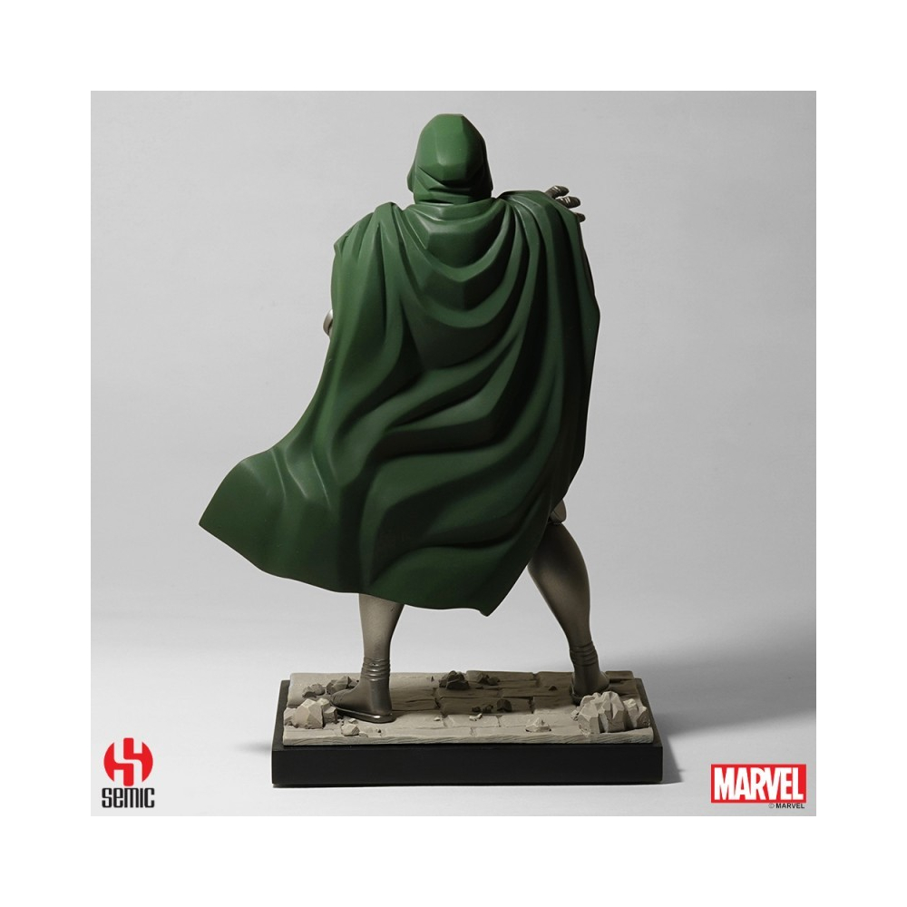 Marvel - Figurine Dr Doom Legacy Collection