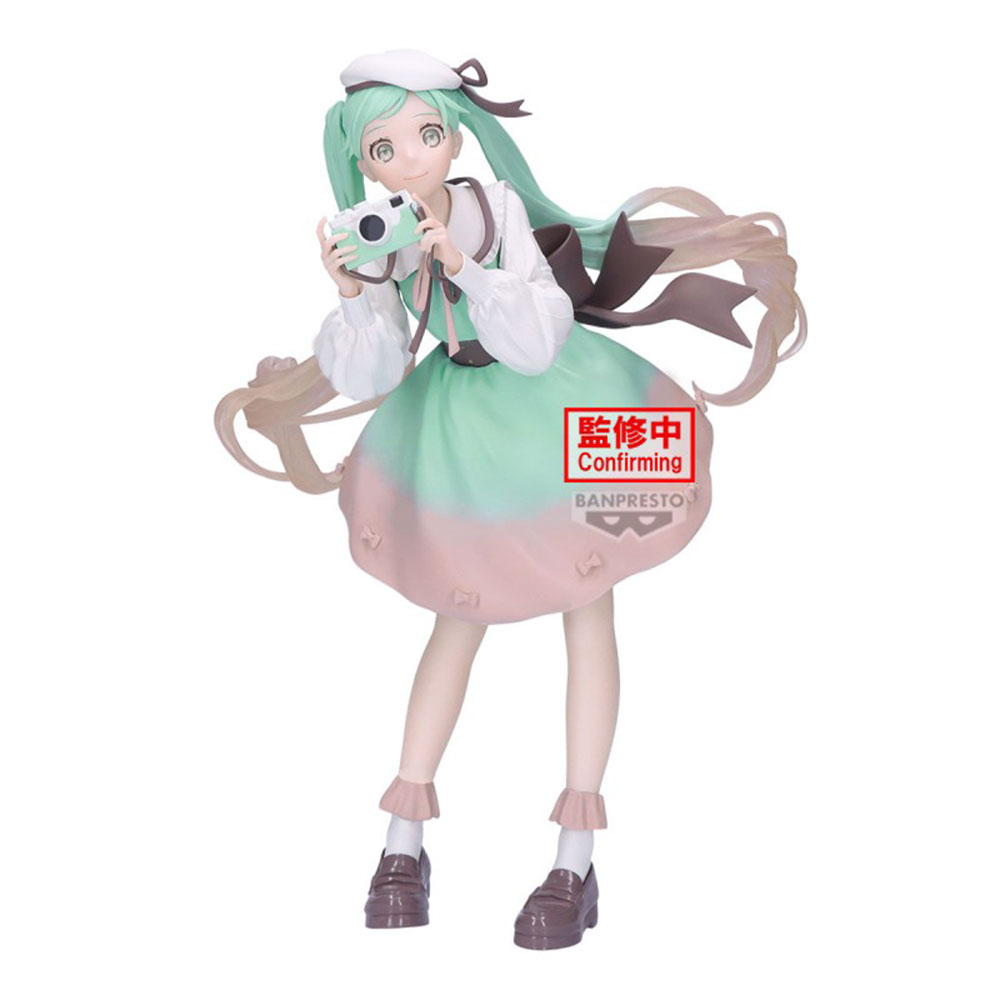 Vocaloid - Figurine Hatsune Miku Holiday Memories Figure Collection